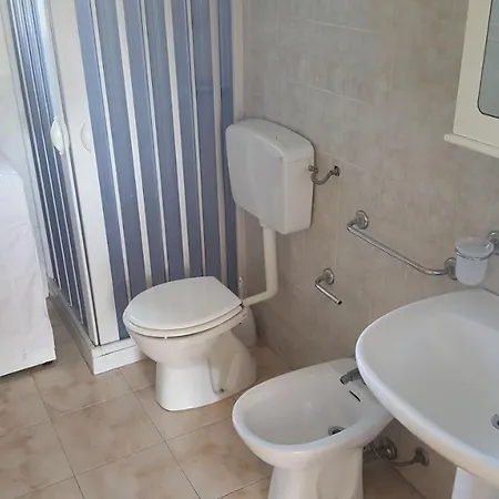 Trilocale Piscina E Doppio Giardino 6 Ferienhaus