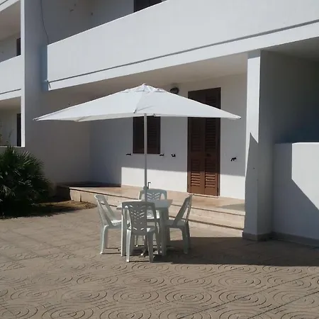 Trilocale Piscina E Doppio Giardino 6 Ferienhaus *