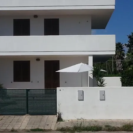 Trilocale Piscina E Doppio Giardino 6 Ferienhaus