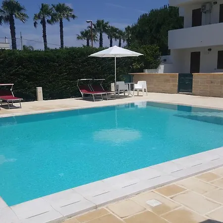 Feriehus Trilocale Piscina E Doppio Giardino 6